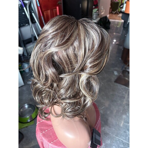 Belle tress “Elle” lux handtied cap wig in color Chocolate buttercream New main image 6